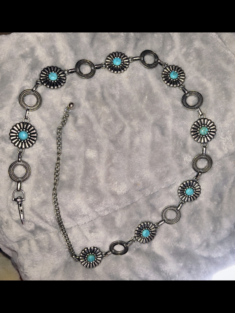 Western-Style Concho Chain Belt
